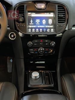 کرایسلەر 300